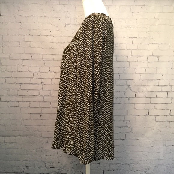 Pleione Nordstrom Geometric Print V-Neck Blouse - Picture 7 of 8